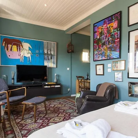 Guestready - Chic Near Santa Justa Lift * リスボン